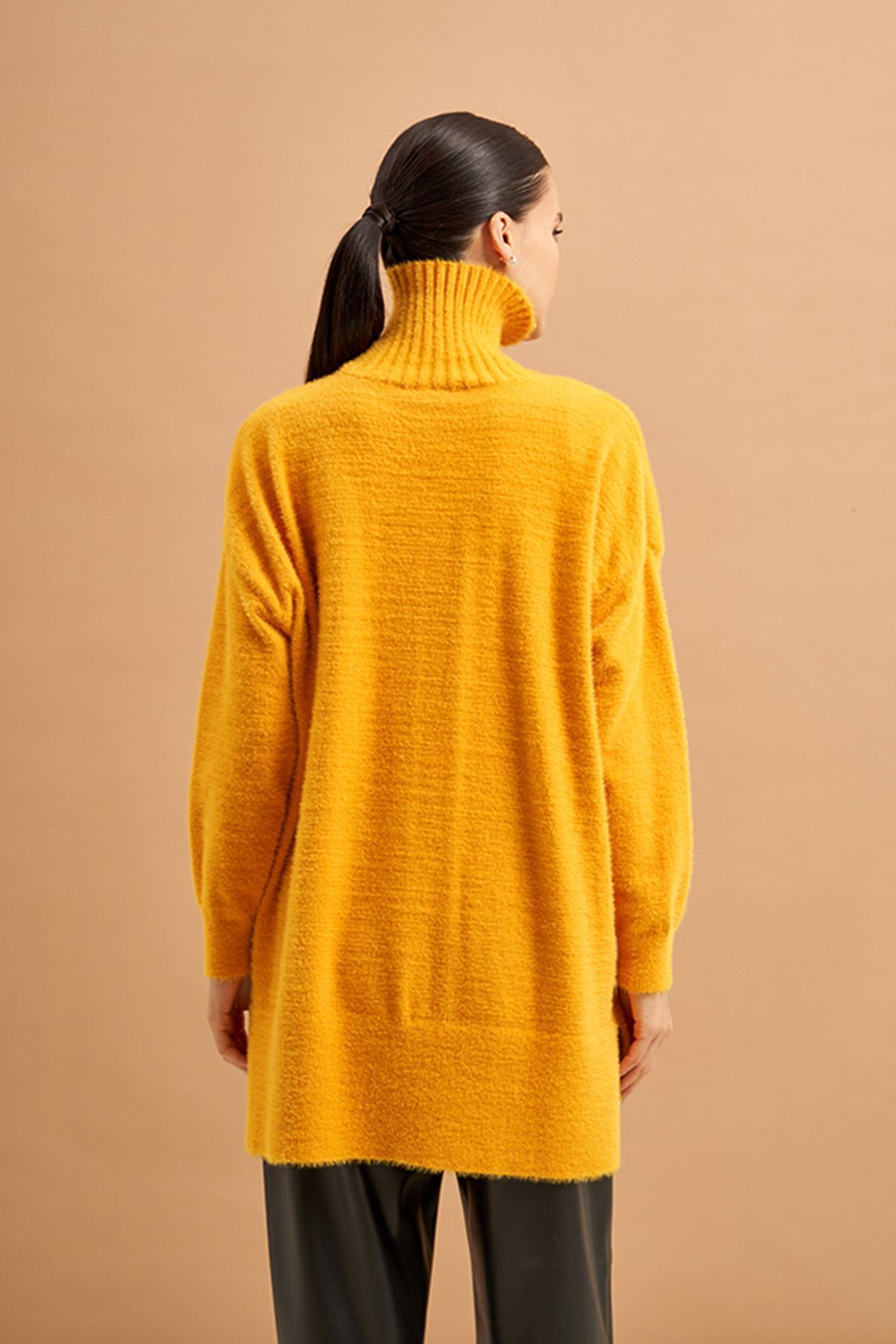 Nuss Turtleneck Angora Sweater 200 Yellow Trendyol