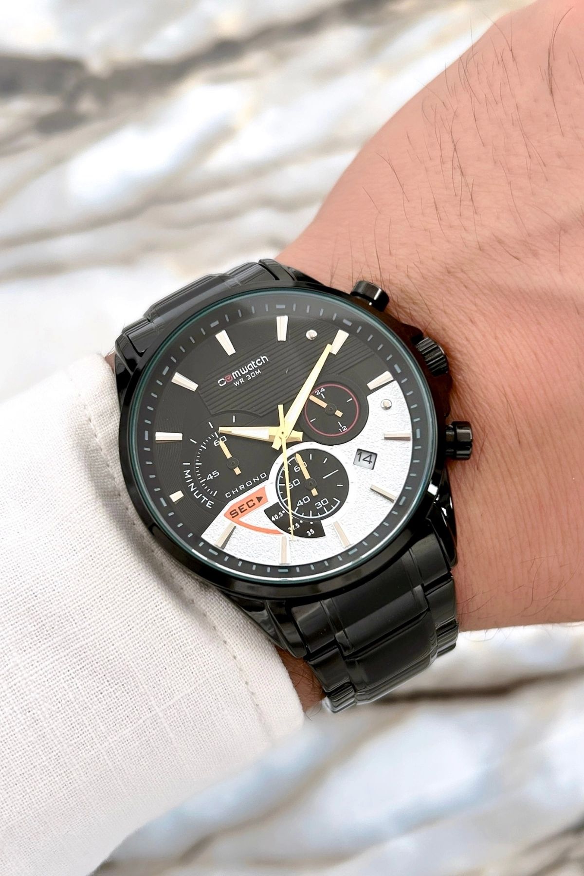Plain black sales dial watches
