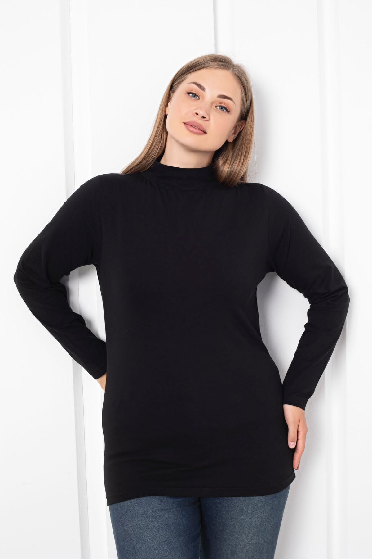 Trendbade Butik  Kadın Siyah Büyük Beden Yarım Balıkçı Yaka Body - Görsel 5