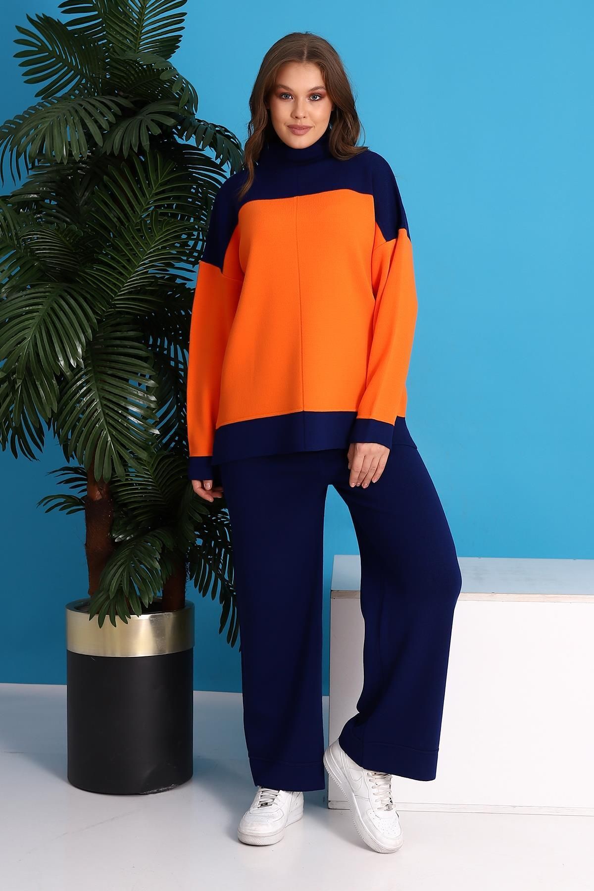 Irmak Kerekli Women s Oversize Color Block Knitwear Bottom Top