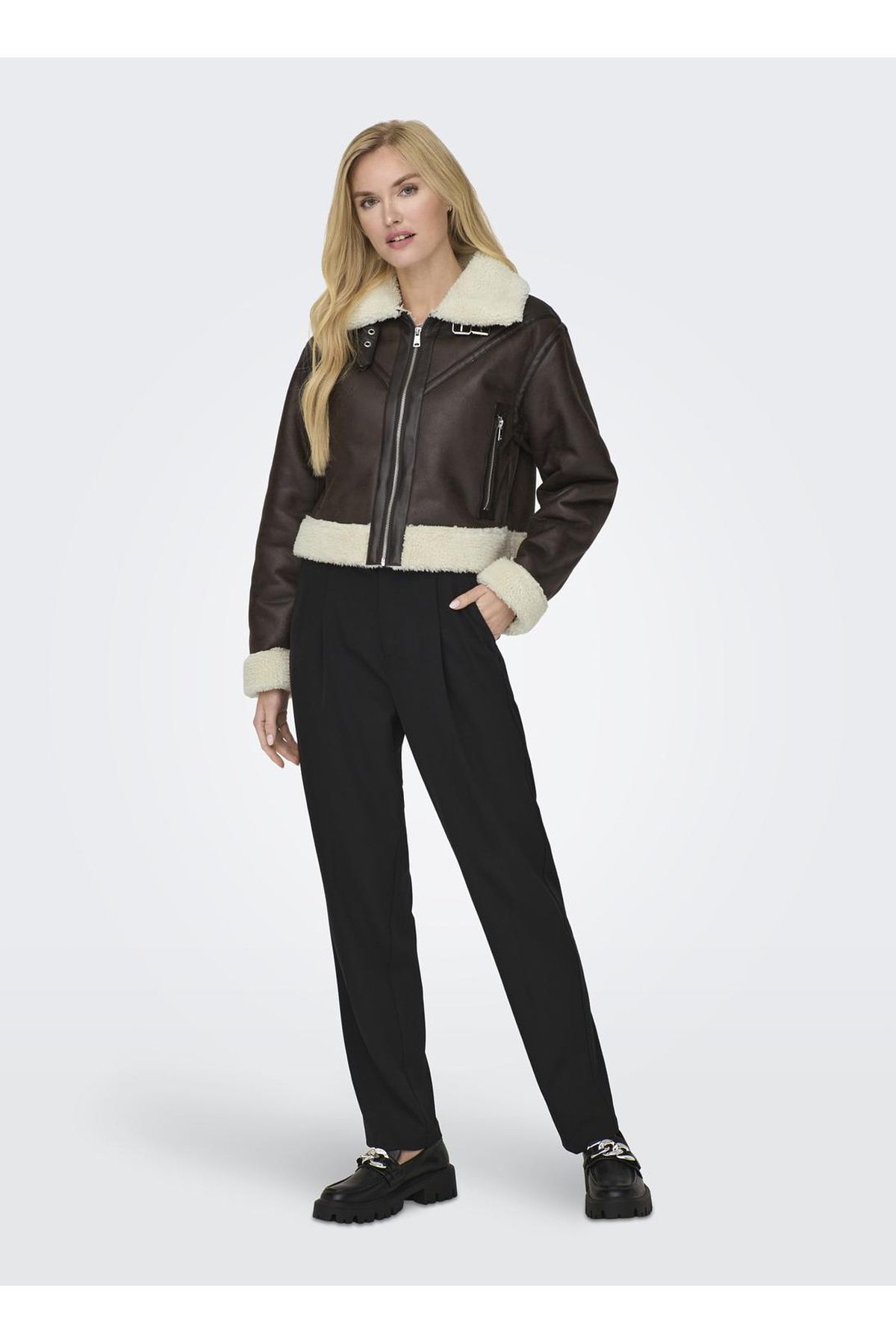 Suede aviator store