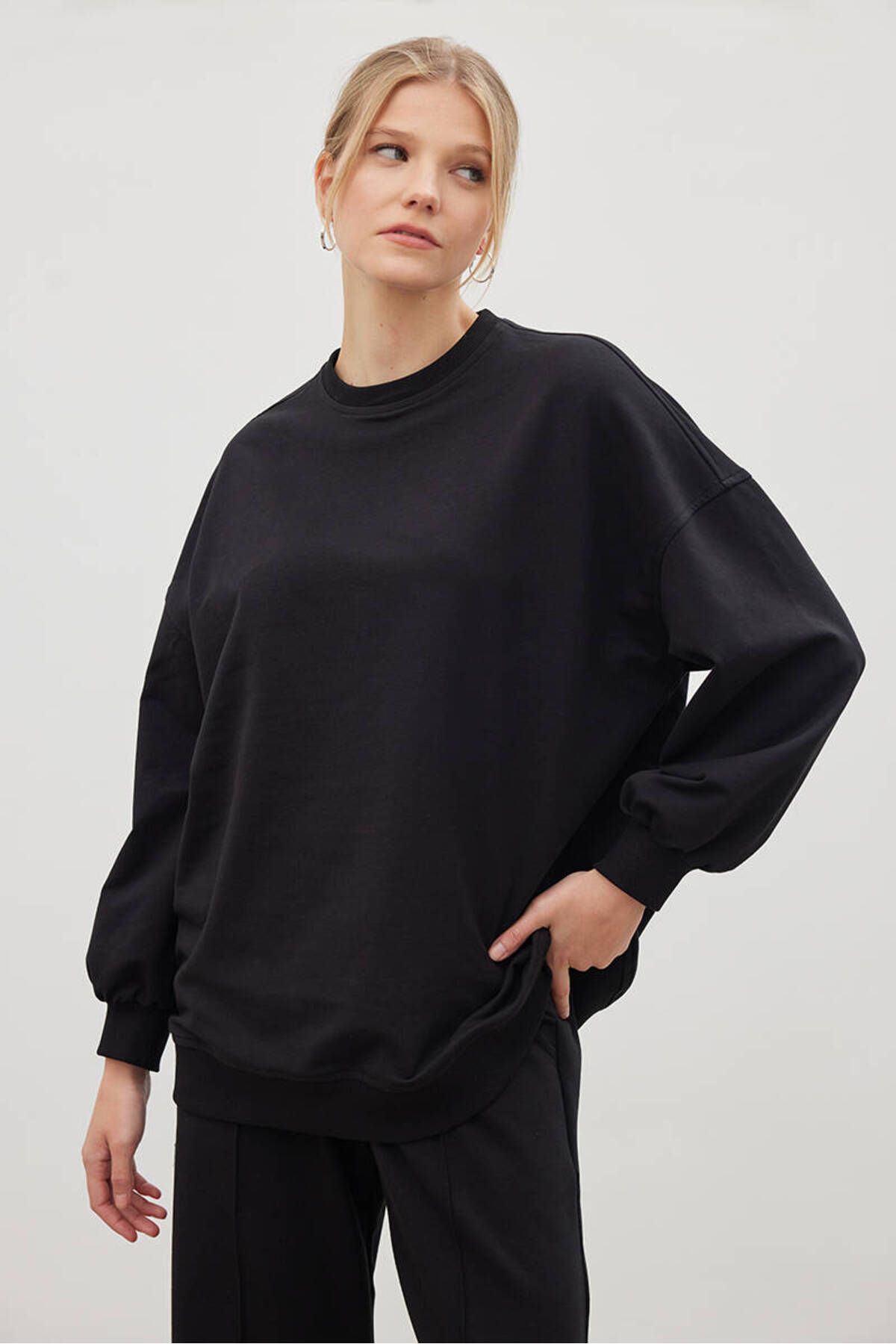 Black thin sweatshirt sales