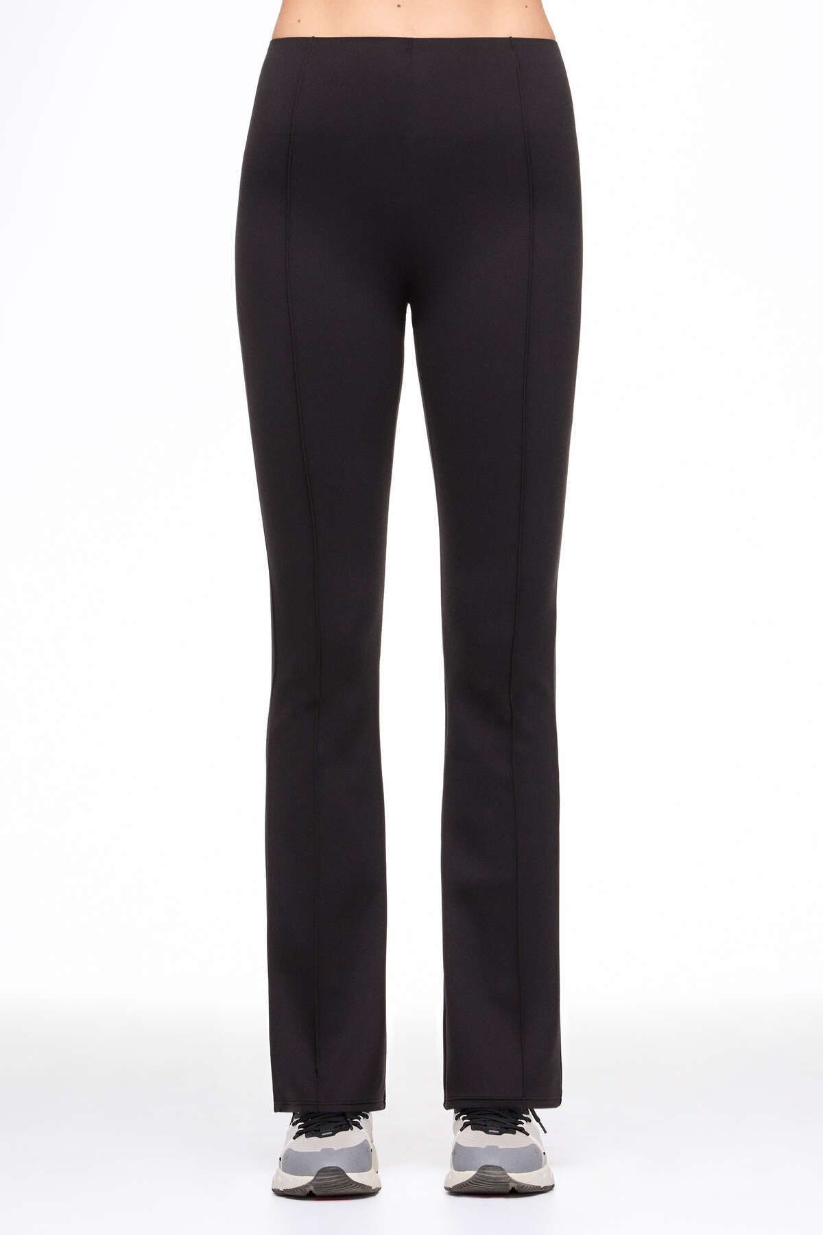 Oysho Perfect-adapt 80 cm flare pantolon Fiyatı, Yorumları - Trendyol