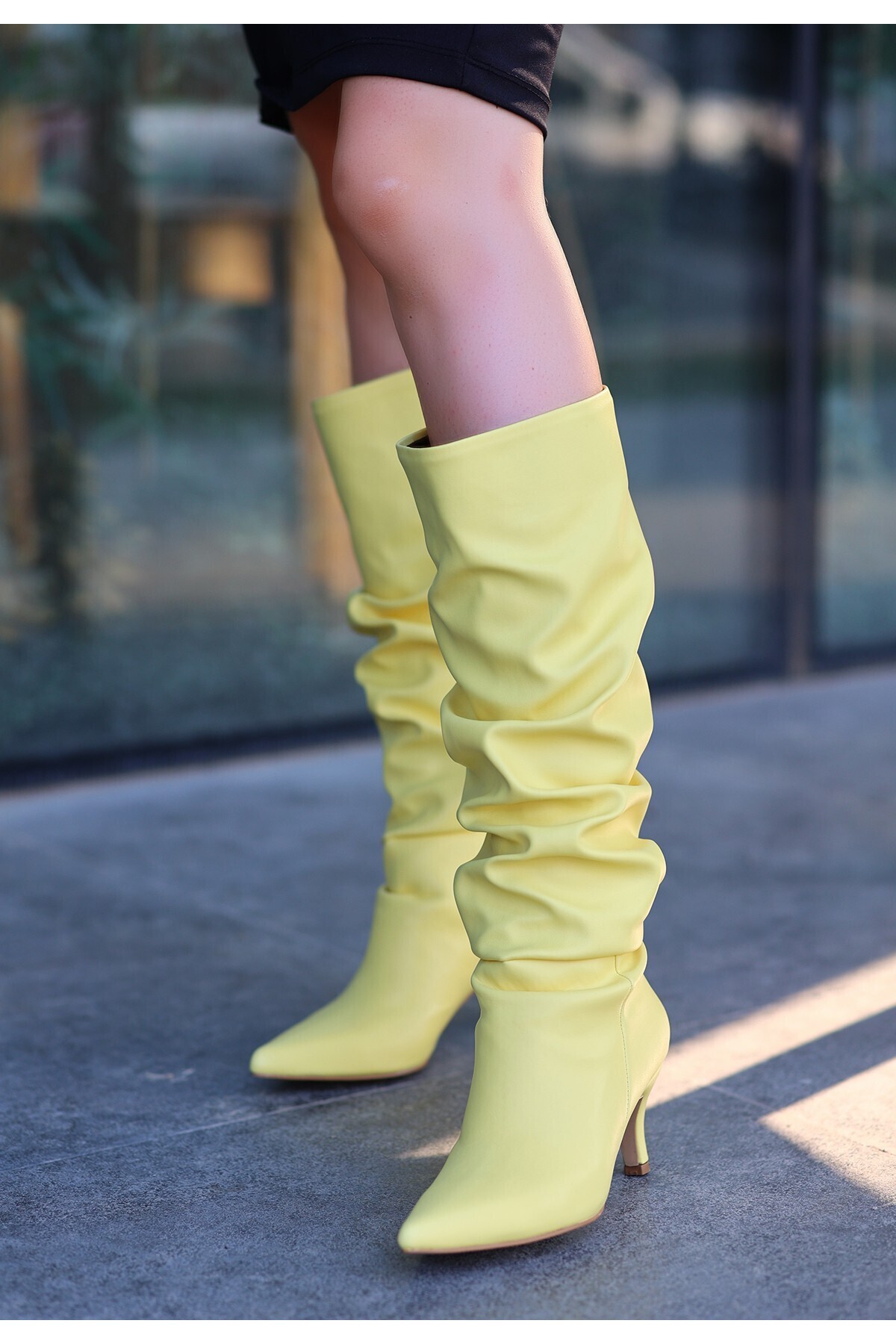 Ewon Sarı Cilt Topuklu Çizme