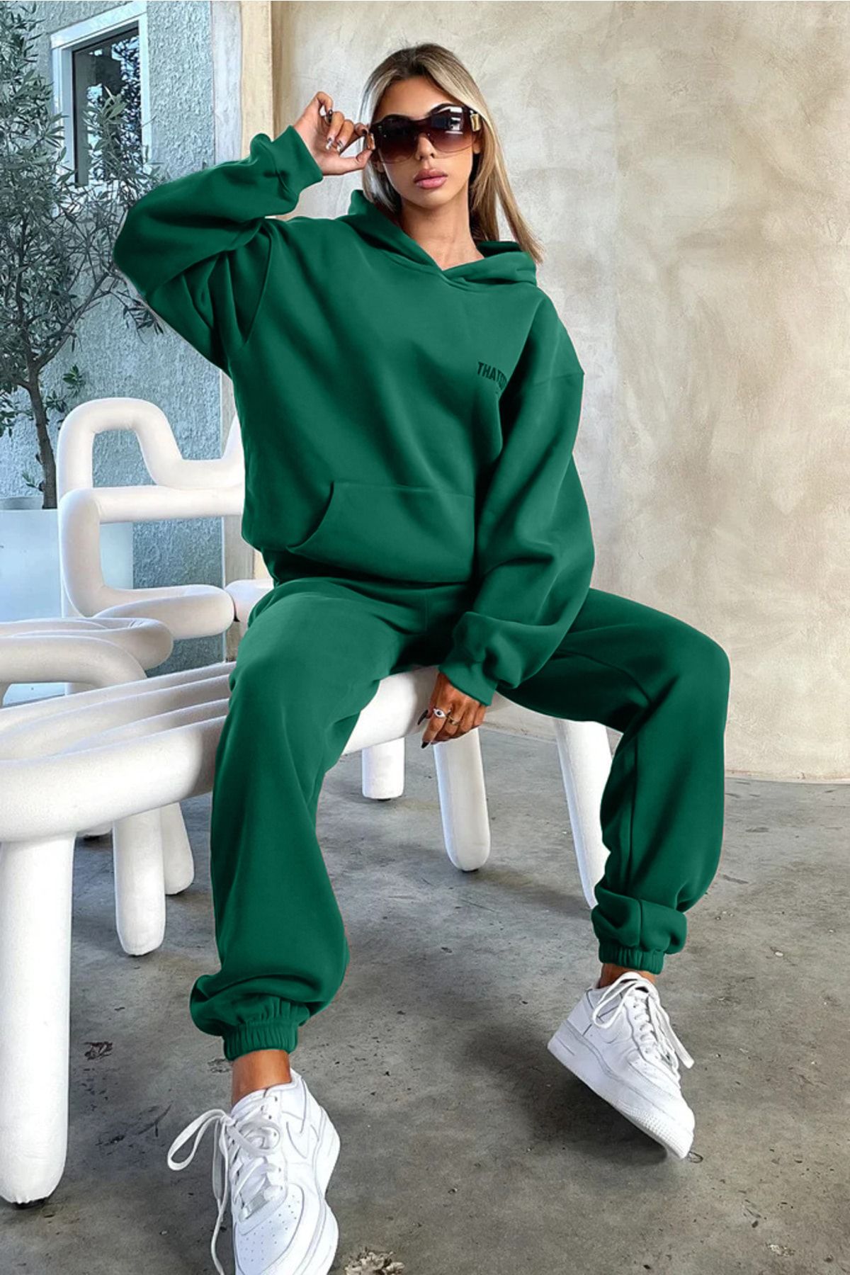 Emerald green sweatsuit deals