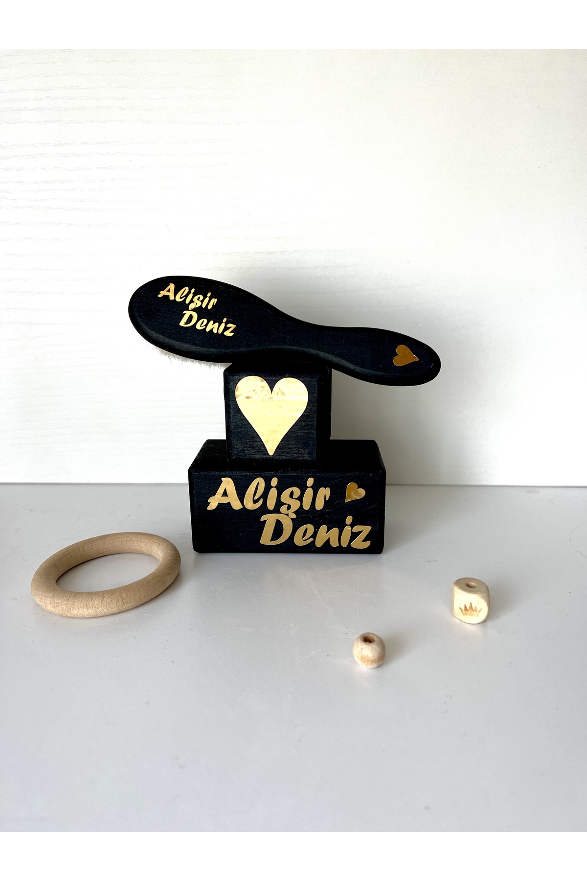 Siyah gold kişiye özel bebek saç fırçası ve anı küpü
