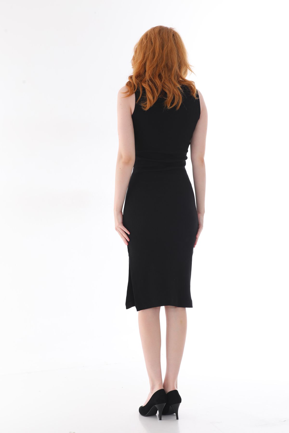 Black sleeveless pencil top dress