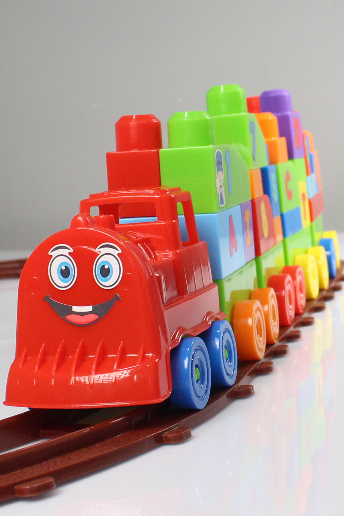 بازی بلوک، مجموعه قطار اسباب‌بازی ۷۷ تکه، اعداد و حروف، رنگ‌های شاد، مجموعه مگا بلاک ۲۳۹۷