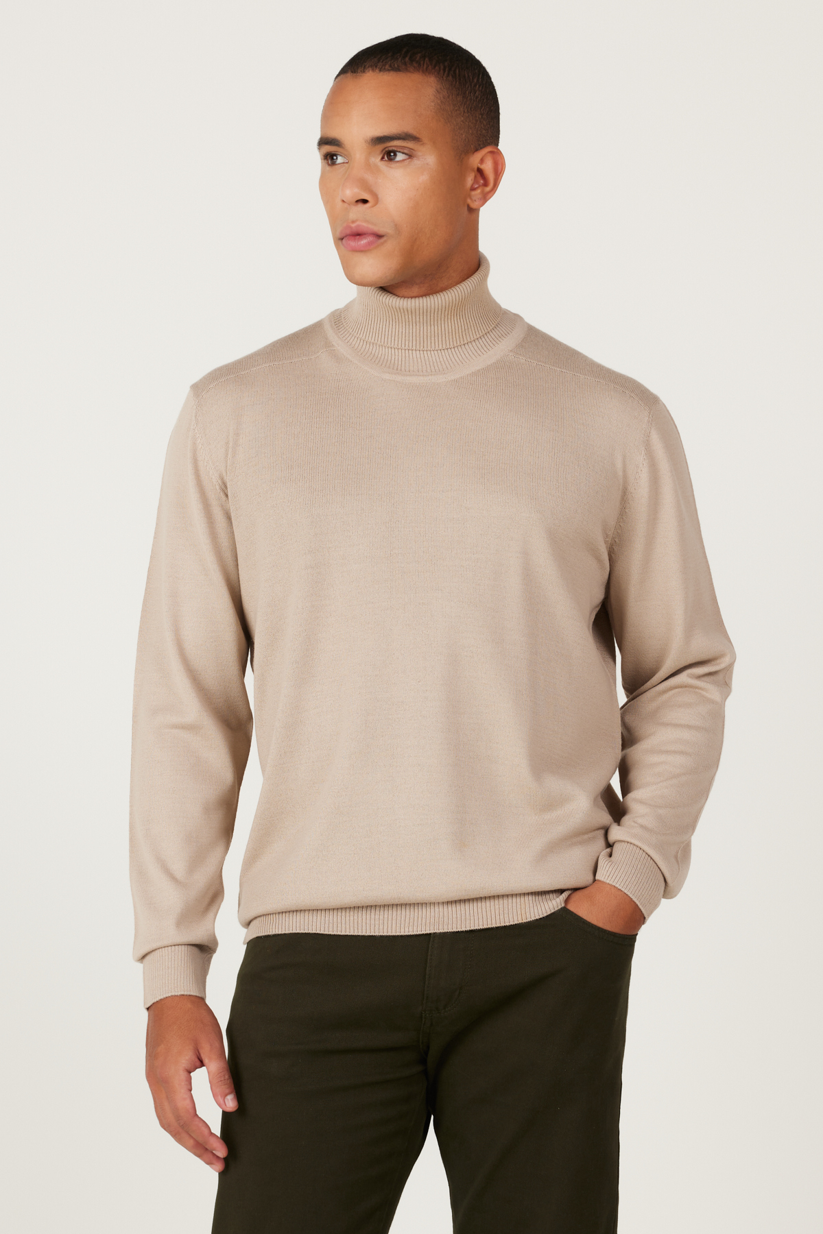 Erkek Bej Yünlü Standart Fit Normal Kesim Tam Balıkçı Yaka Triko Kazak