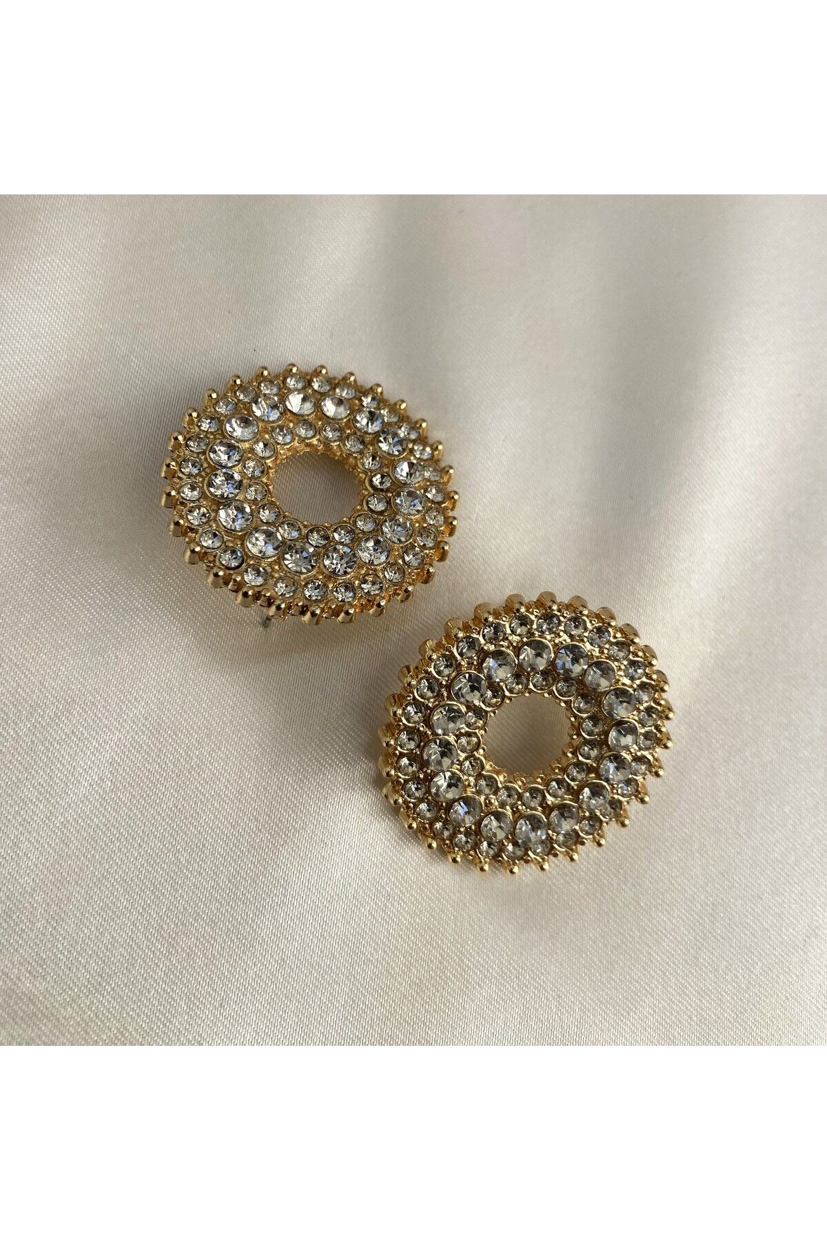 Earring companies discount