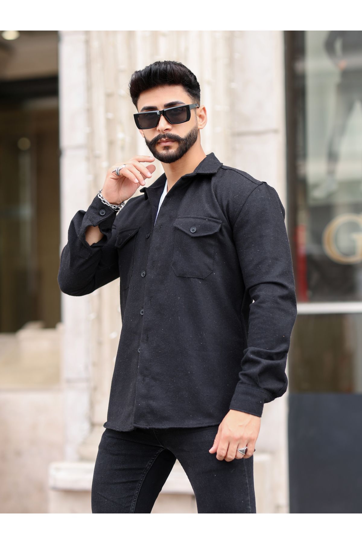 chemise en bois double poche avec boutons noirs
