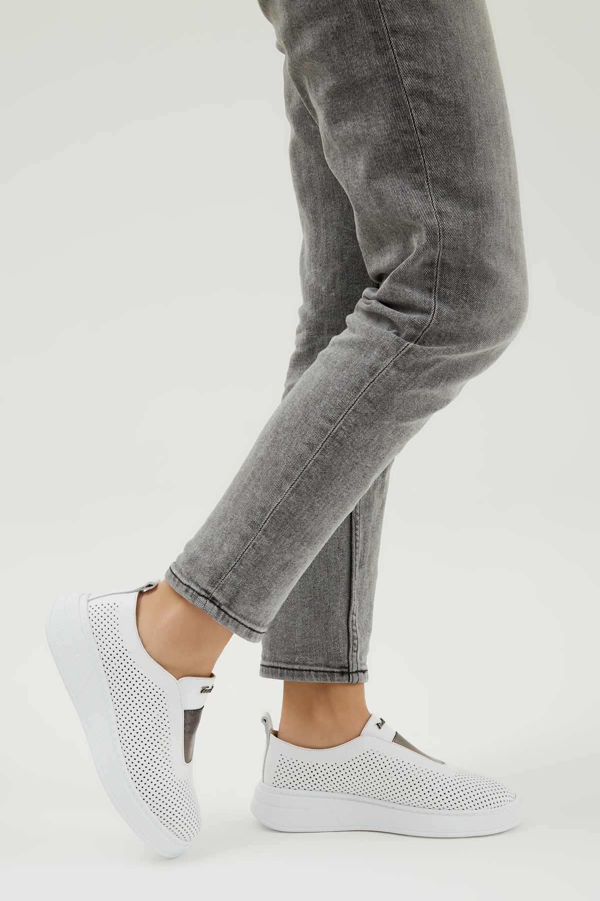 تامر تانجا کفش ورزشی و کتانی چرم اصل زنانه ۳۳ ۲۹ Bn Ayk Y23