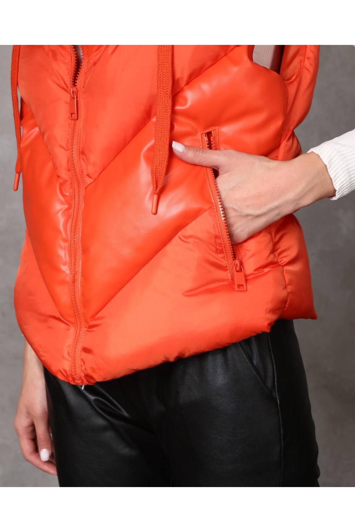 anonim-Orange Hooded Puffer Vest - Winter Trend 4