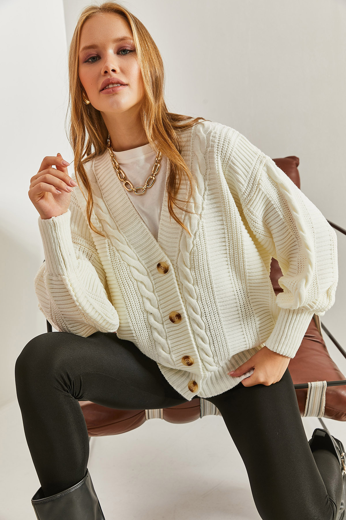 Bianco Lucci-Damen-Cardigan aus geflochtenem Strick 3