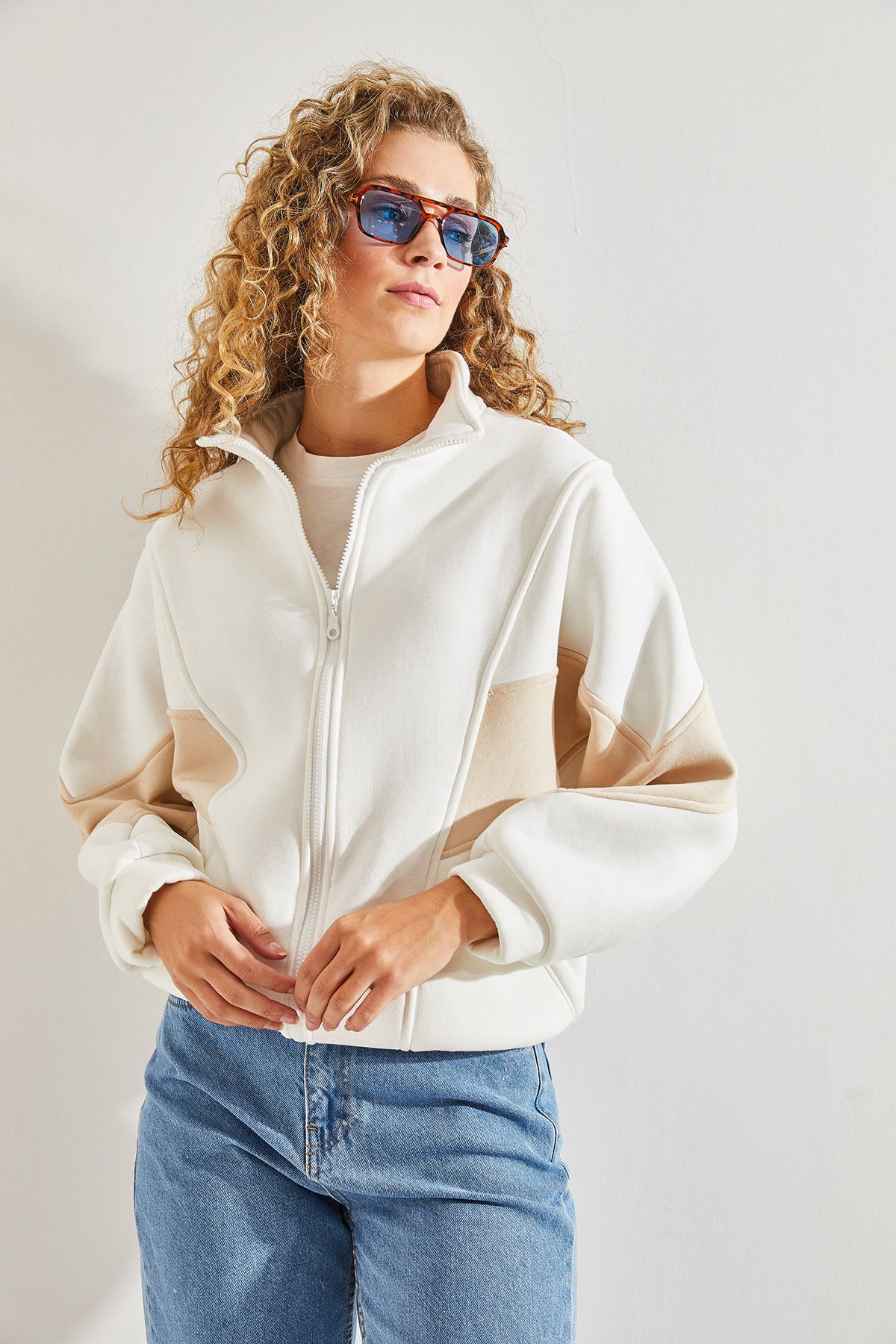 Bianco Lucci-Women's Three Thread Zippered Cardigan 4