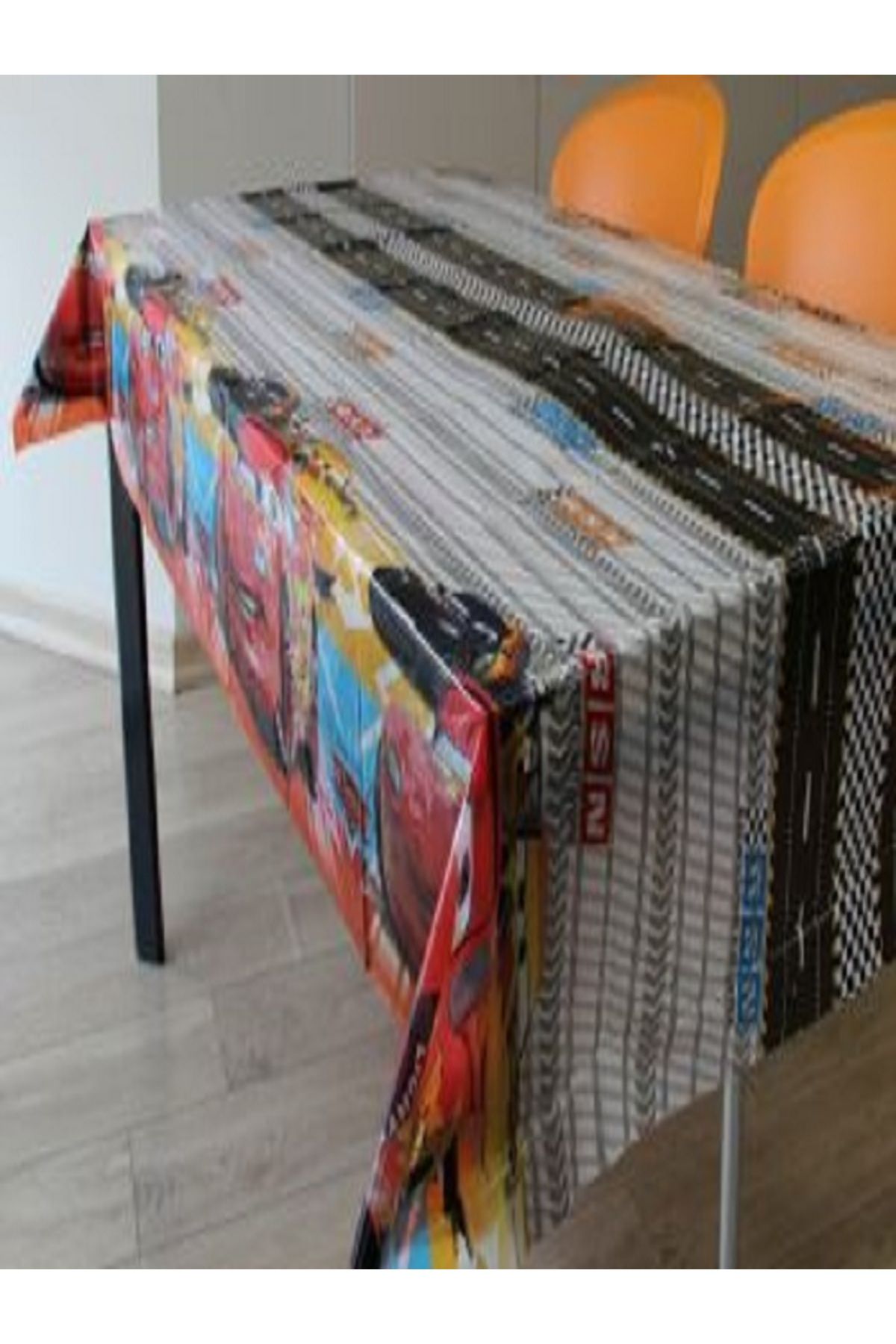 Kazanabil-DISNEY CARS LIGHTNING MCQUEEN TABLE CLOTH 120X180CM 2