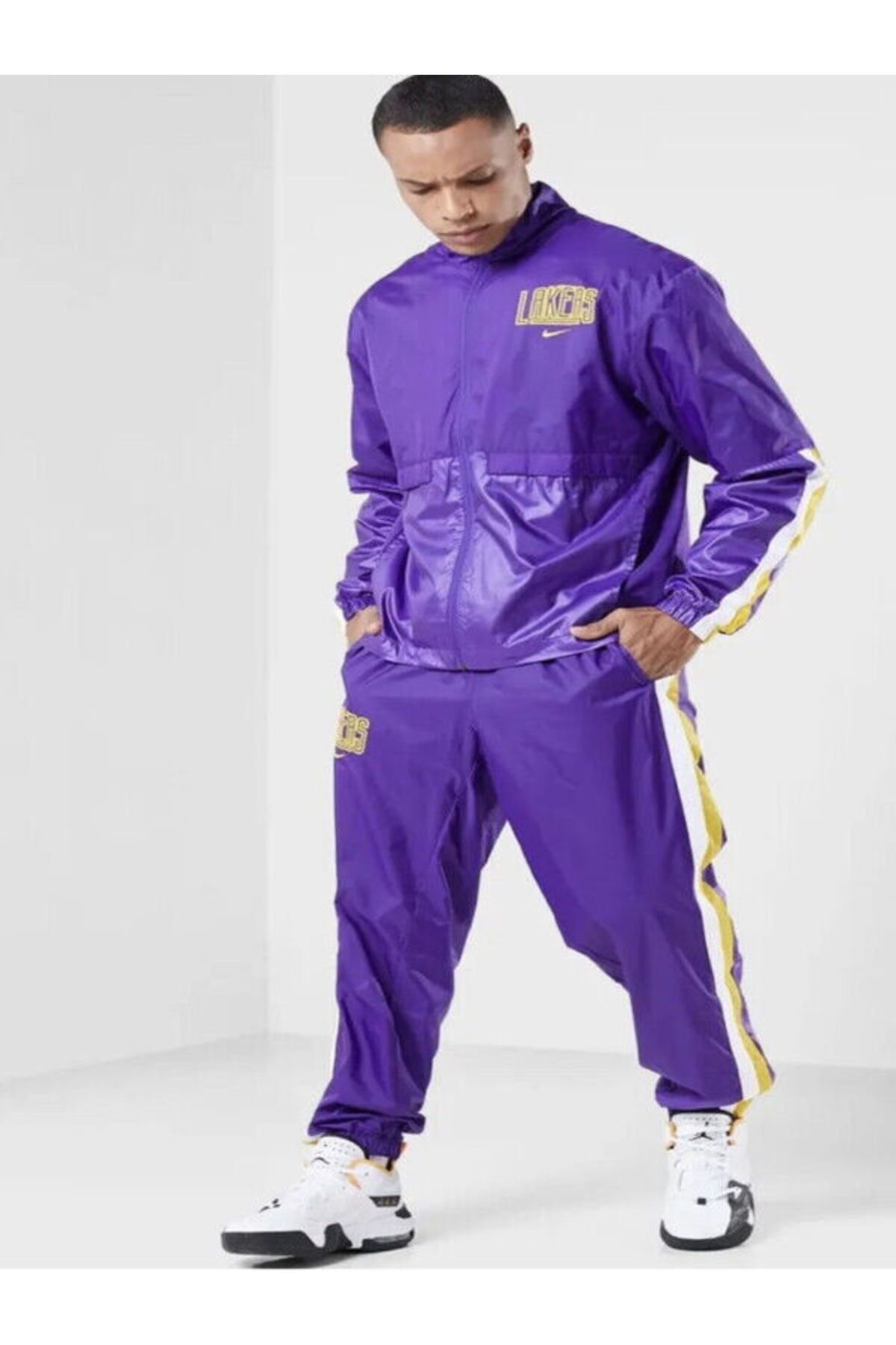 Nike nba sale courtside tracksuit