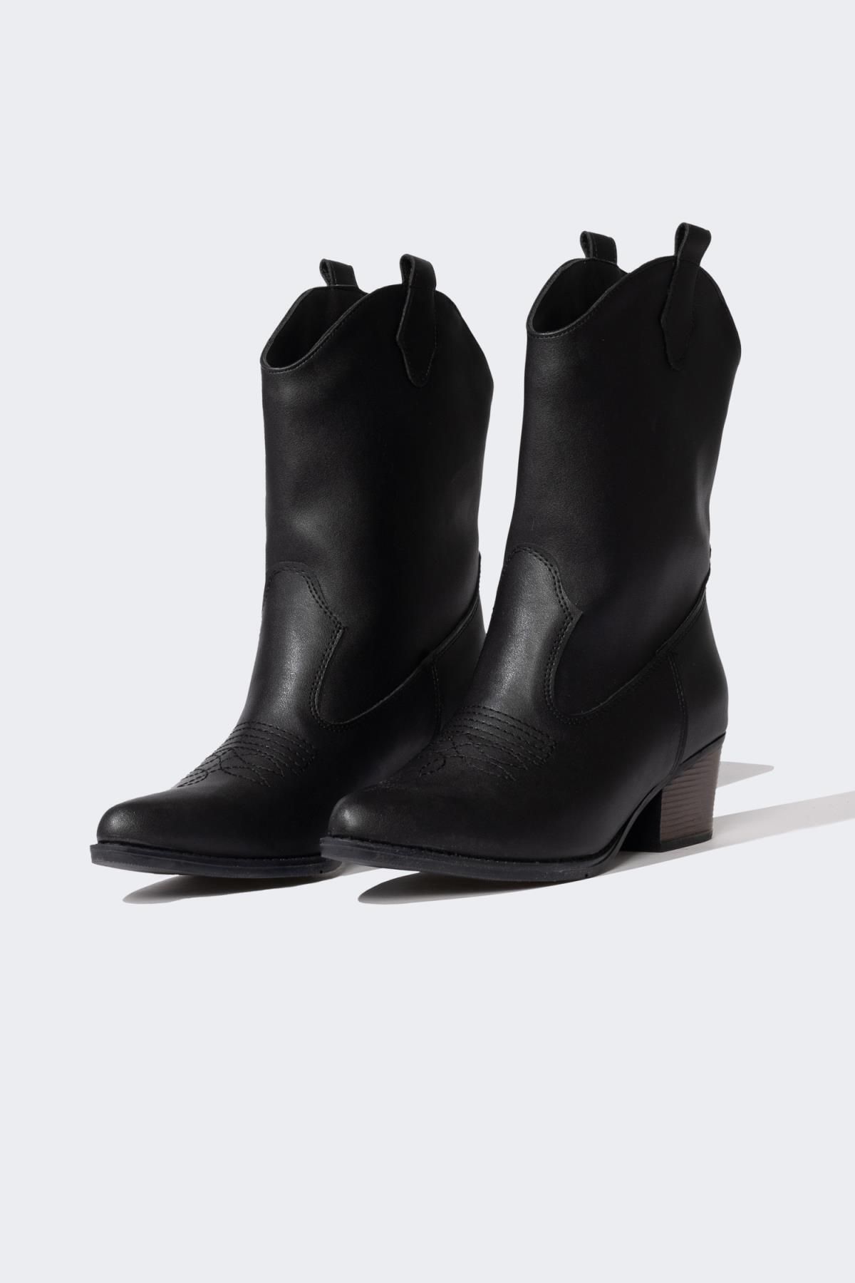 Defacto Women s Zippered High Sole Winter Faux Leather Cowboy