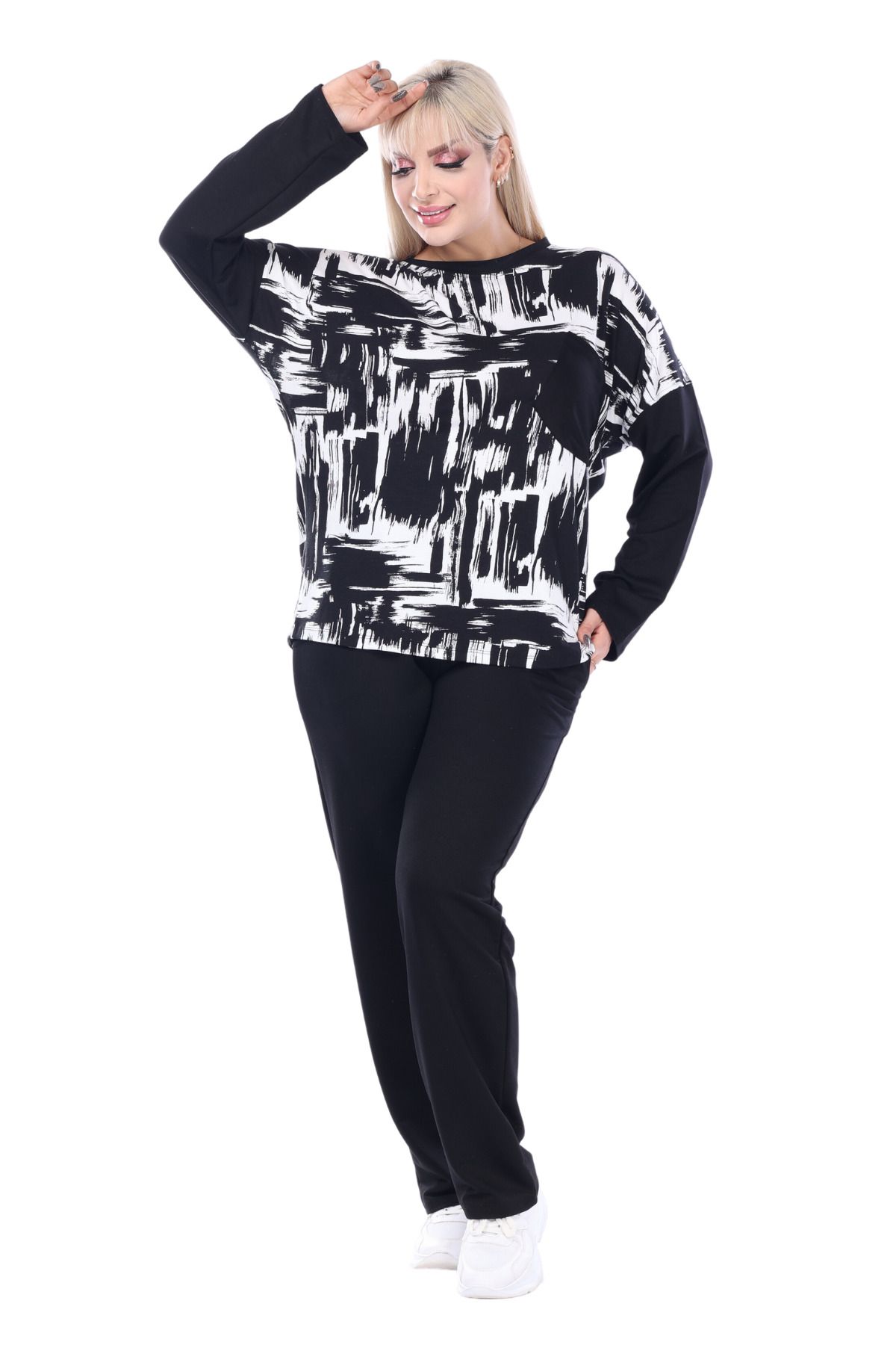 Womens black hotsell and white tracksuit