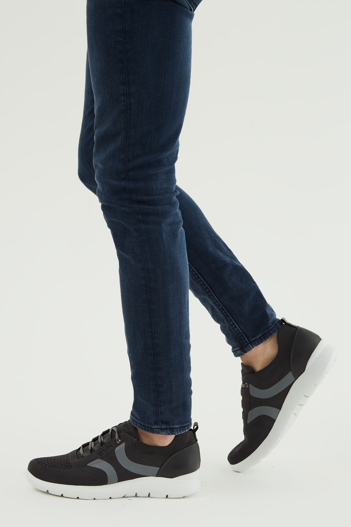 کالاگان کفش‌های کتانی و ورزشی مردانه پارچه‌ای/چرمی ۶۱۸ ۵۱۳۰۳ Erk Ayk Y23