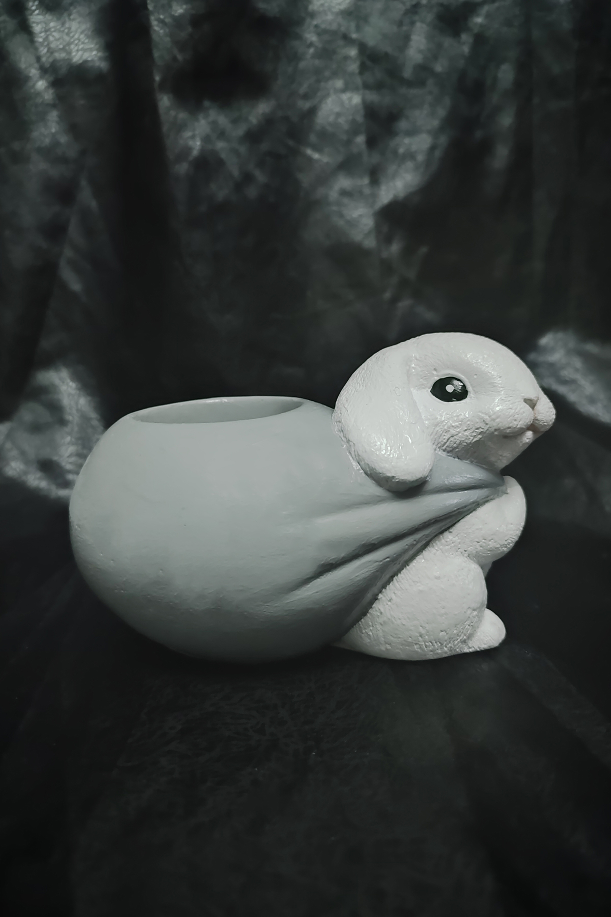 Decorative Rabbit Oversized Table Top Pen Holder, Succulent Pot, Regulatory Object