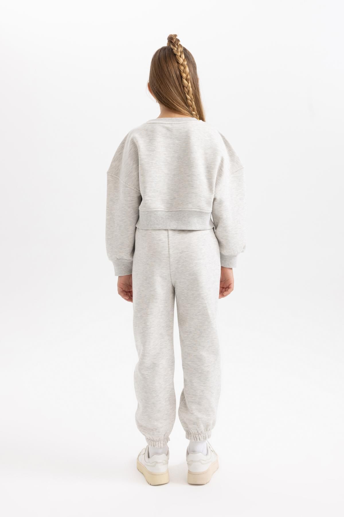 Defacto Girl s Soft Fuzzy Sweatshirt and Tracksuit Bottoms 2 Piece