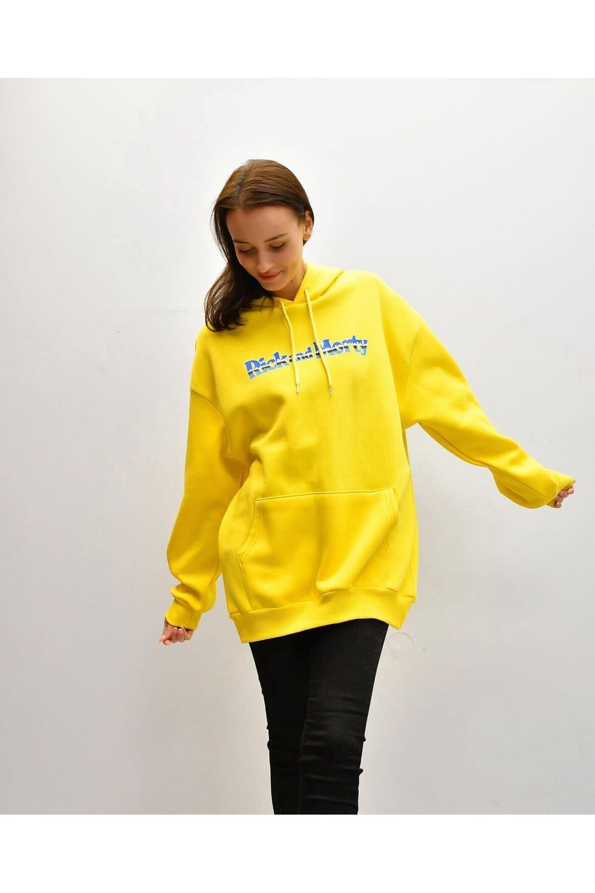 NOVVO Women s Rick And Morty Printed Yellow Sweatshirt Trendyol
