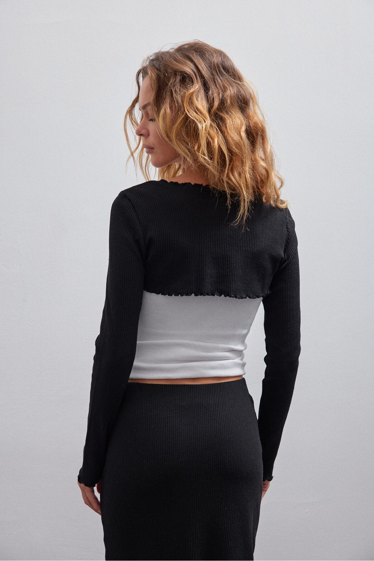 Bases-Black Twill Bolero T-Shirt 8