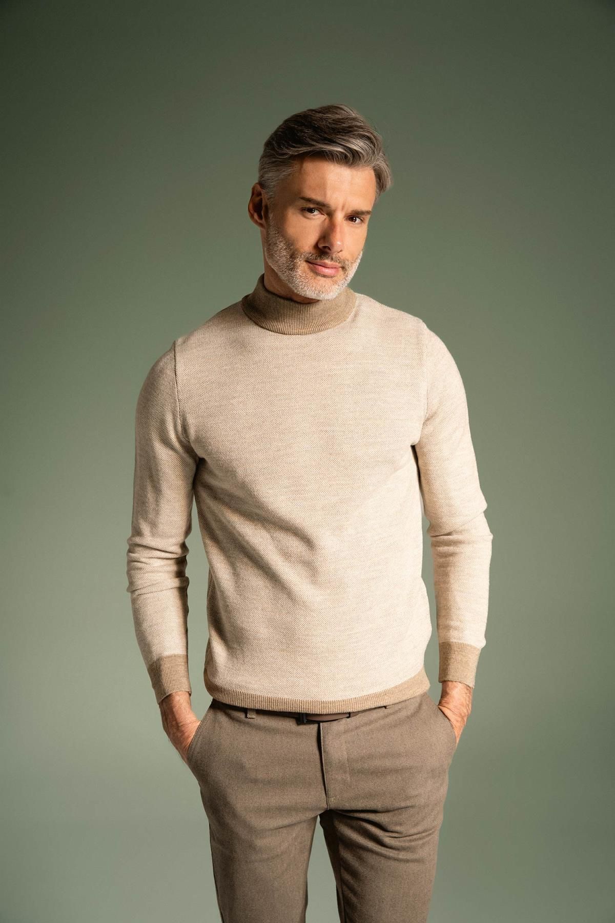 Slim Fit Yarım Balıkçı Yaka Triko Kazak