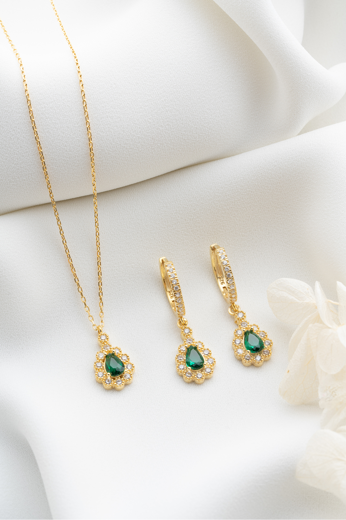 Silvano Jewelry 925 Ayar Gümüş Zümrüt Yeşili Damla Kolye Küpe Seti