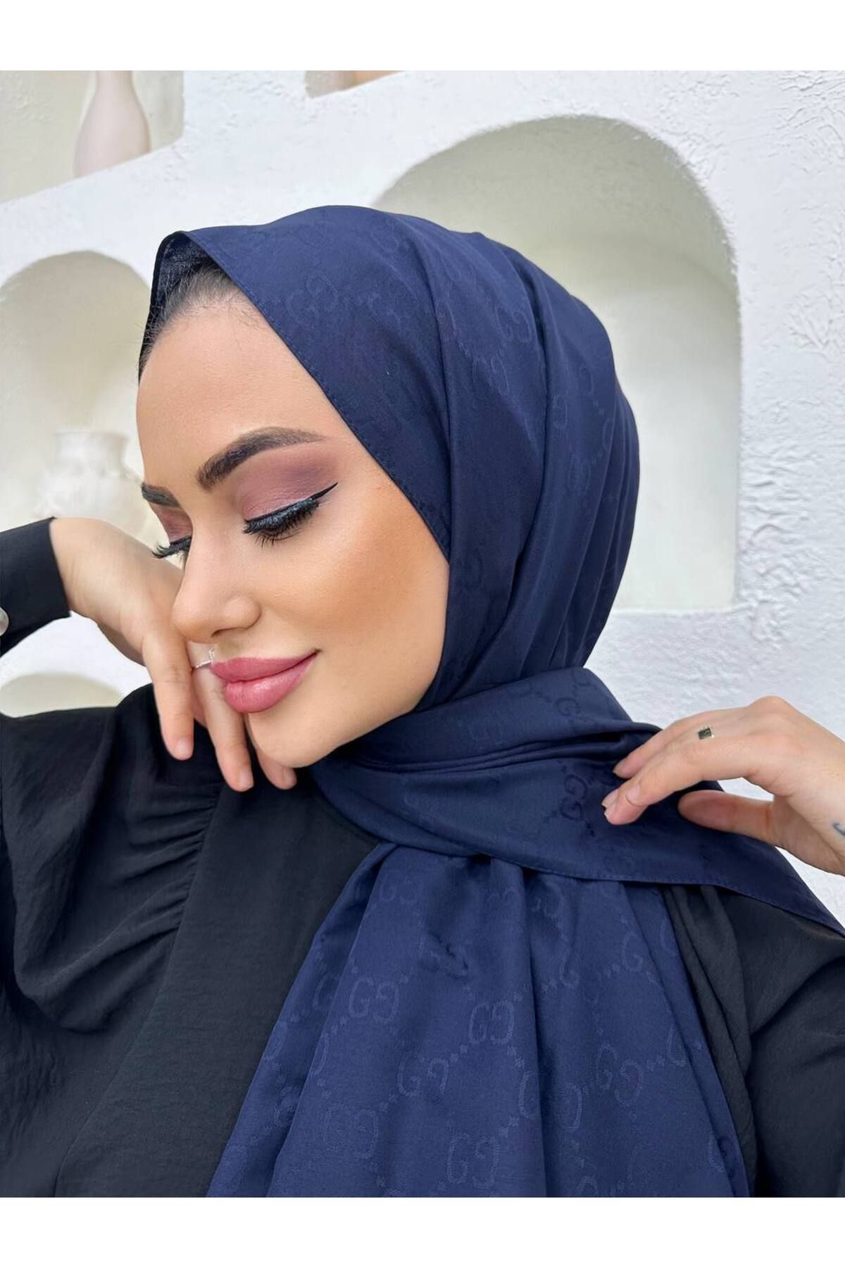 useev G Pattern Cotton Jacquard Silky Shawl Navy Blue Trendyol