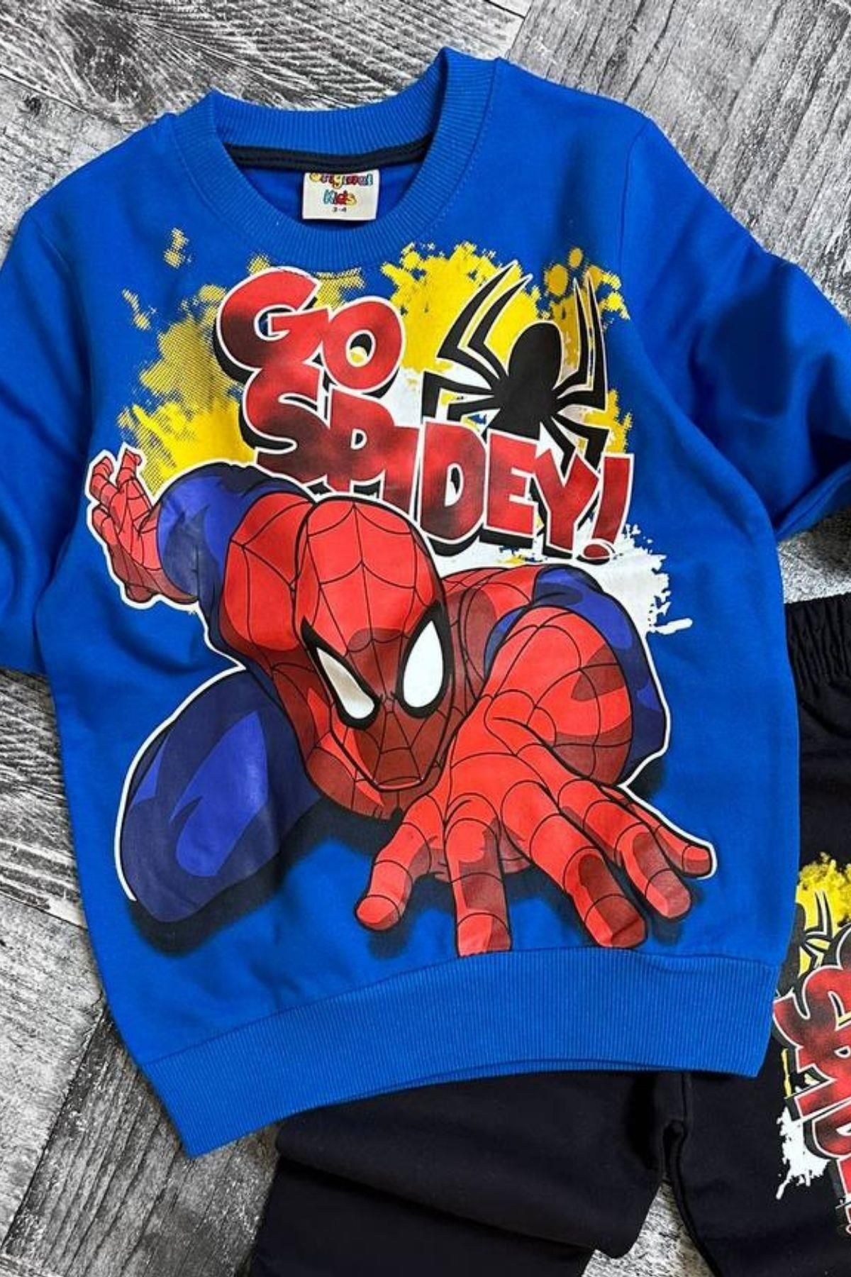 Riccotarz Geripptes blaues Trainingsanzug-Set mit Spiderman- und