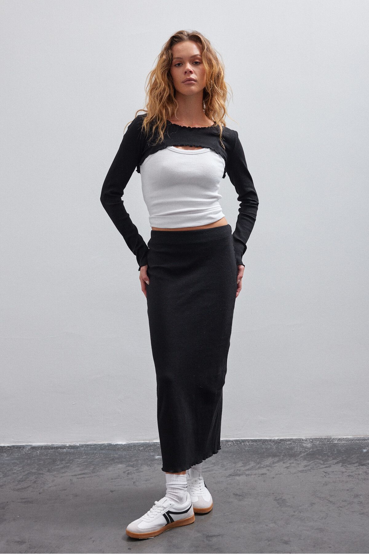 Bases-Black Twill Bolero T-Shirt 6