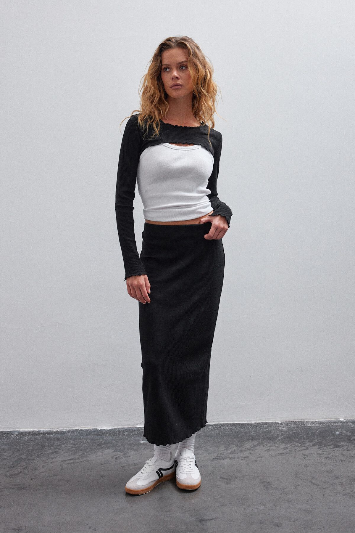 Bases-Black Twill Bolero T-Shirt 3