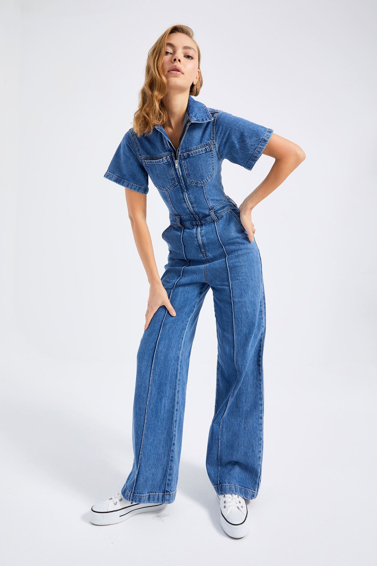 its basic Women s Blue Color 100 Cotton Front Zippered Wide Leg