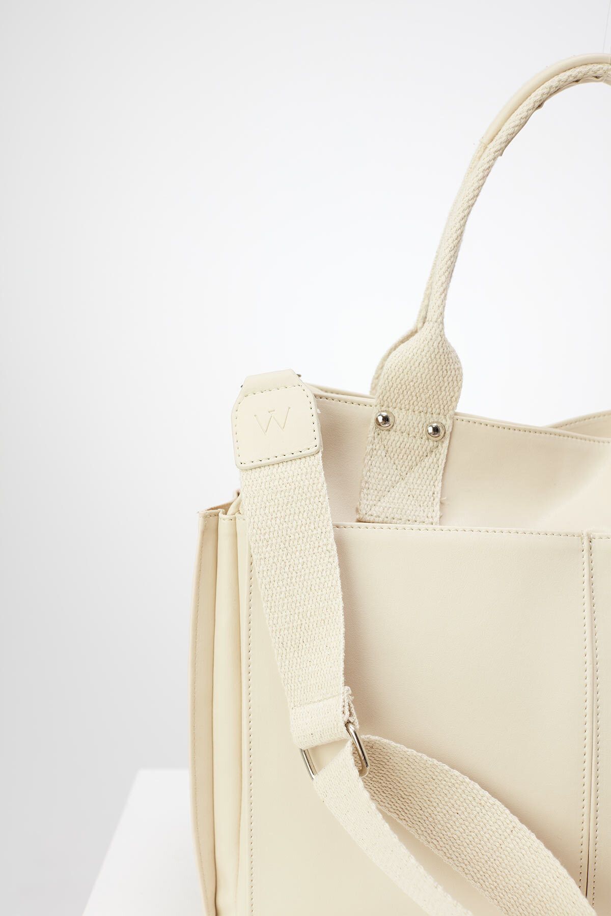 Manuka everyday 2025 bag