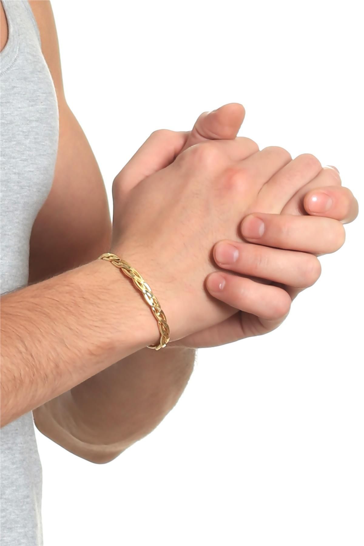 Adjustable store gold bracelet