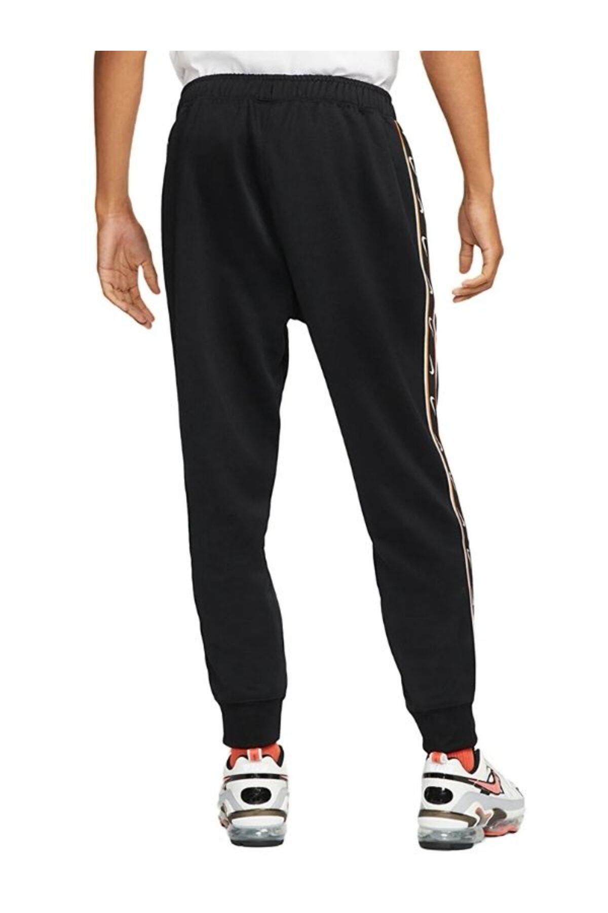 Sports track 2025 pants nike