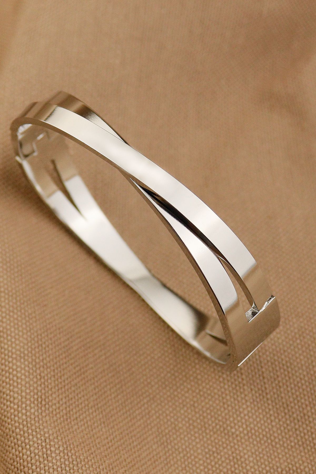 Silver shop clasp bracelet