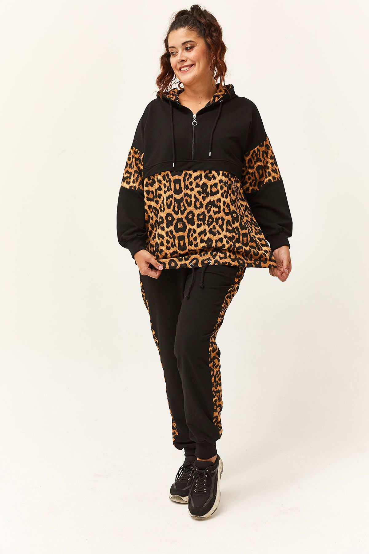 Ebsumu Women s Plus Size Leopard Garnished Black Tracksuit Set