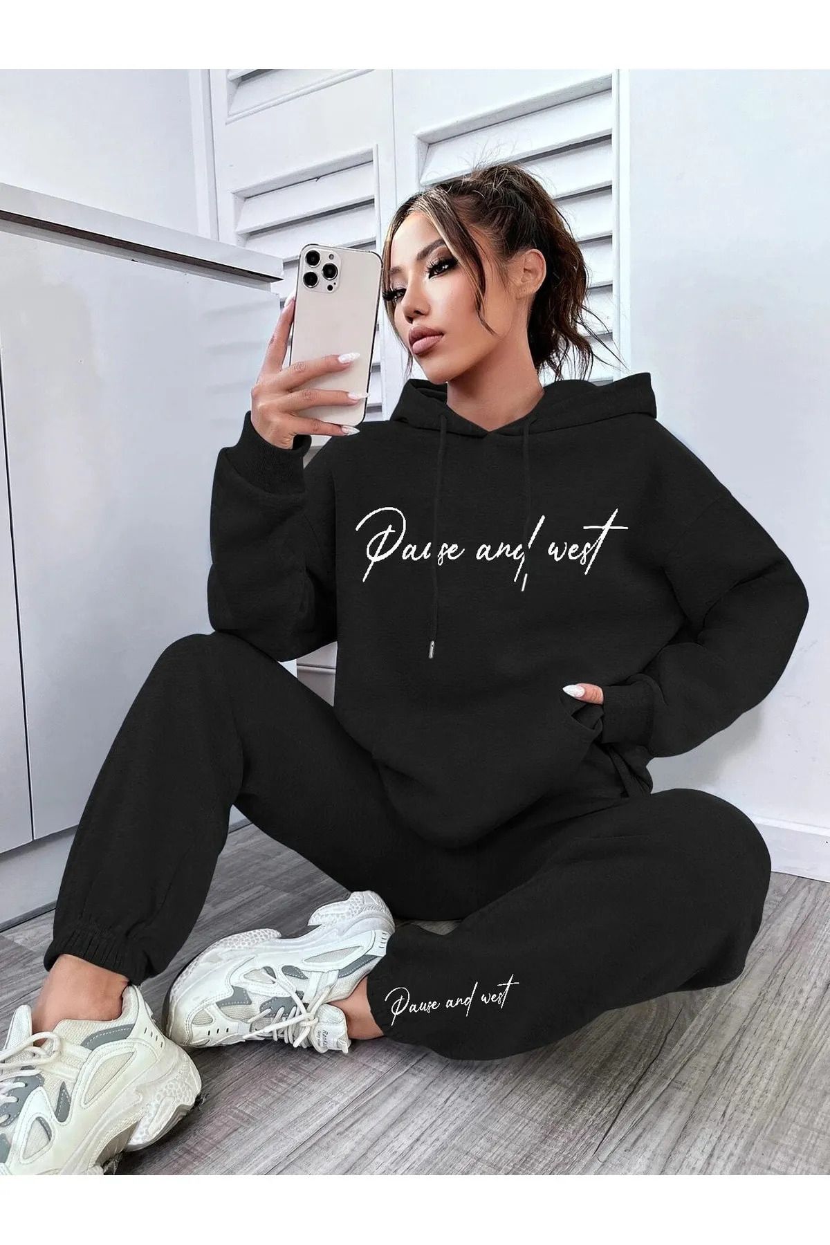 Altamira Women s Black Pause Print Tracksuit Set Trendyol