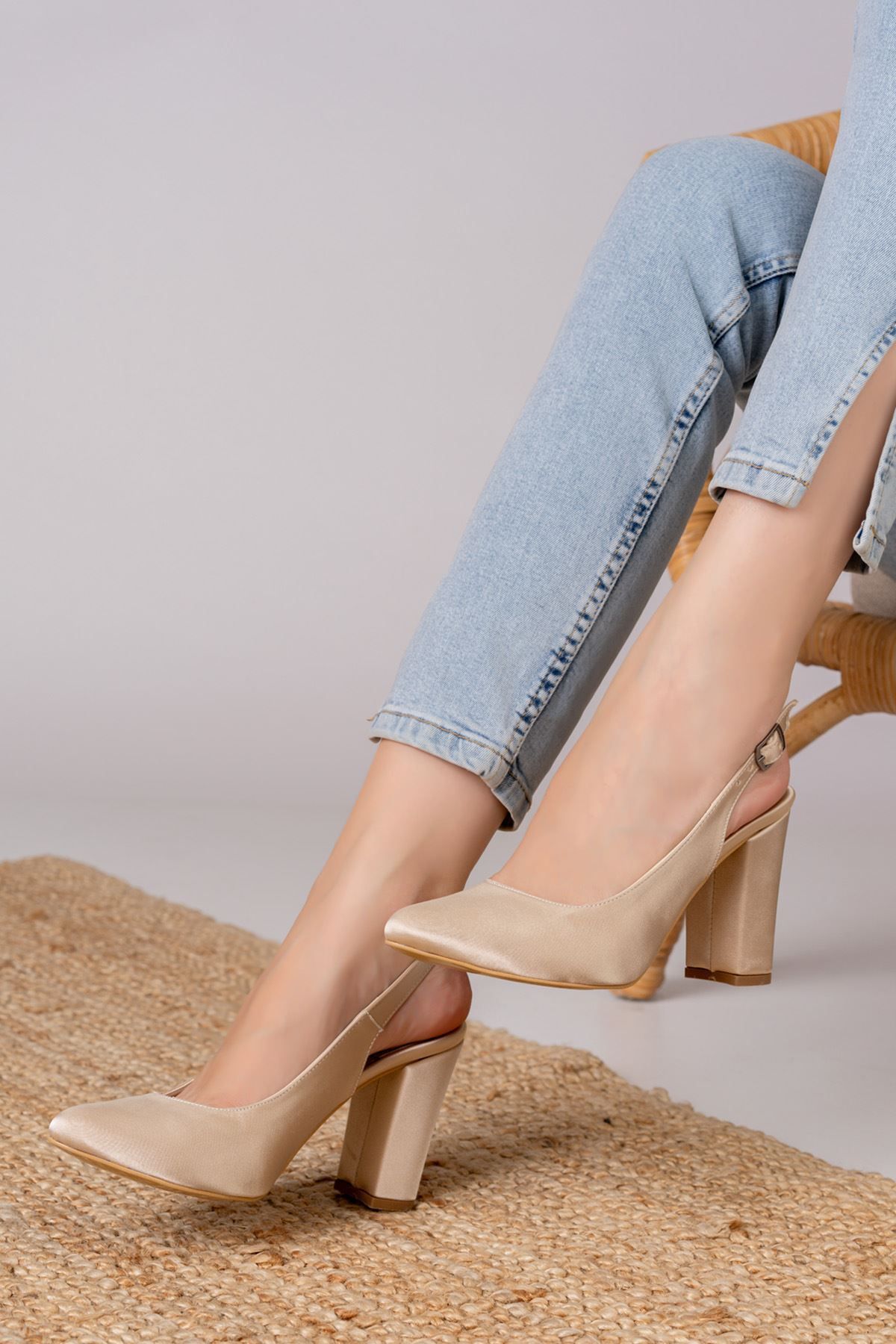 Cream sales satin heels
