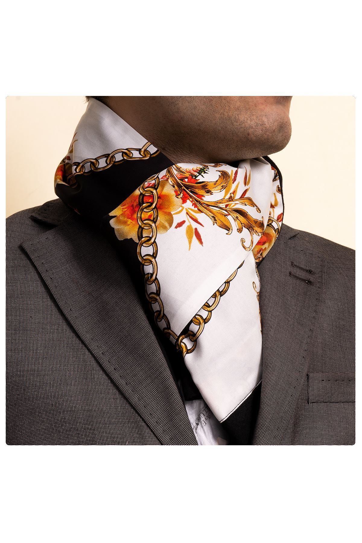 How to design a scarf store