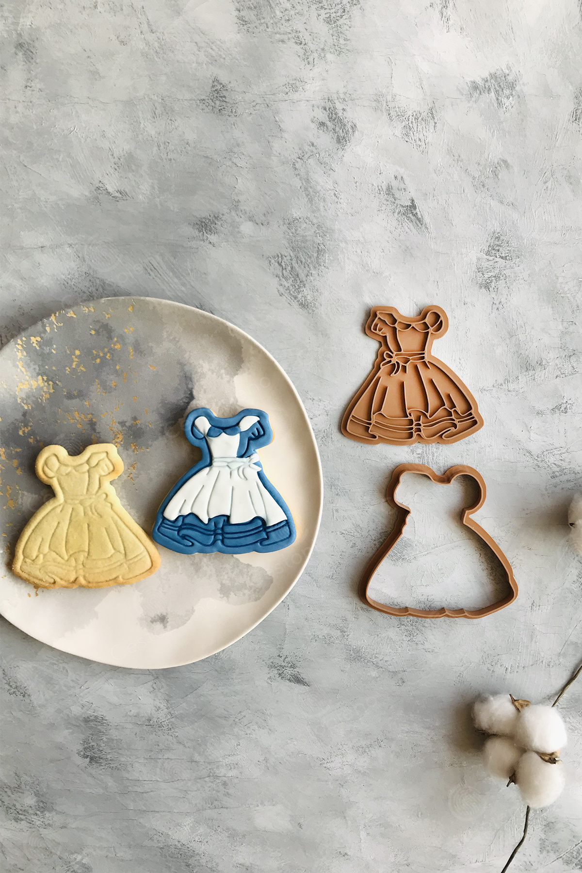 Alice Dress Dough Shaper / Cookie Mold / Ceramic / Game / 11x11 Cm / Bioplastic / Pack of 2