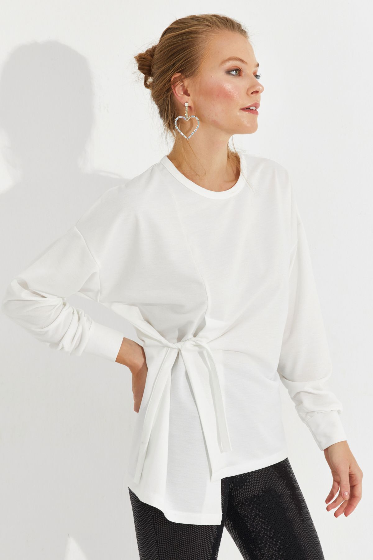 Tie up sweatshirt top