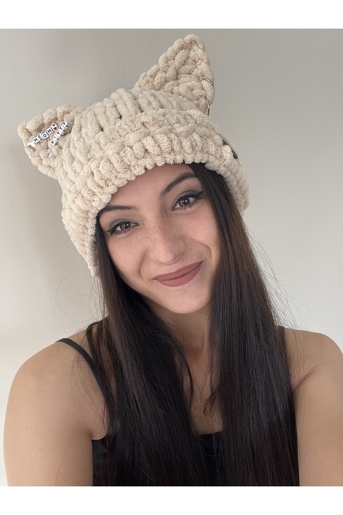 AidaAstrid Kedi Kulaklı Puffy Bere Gri El Örgüsü Kışlık Bere Şapka Hello Kitty görsel 2