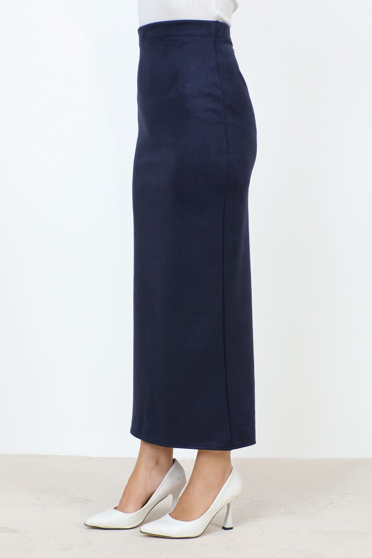 Dark navy pencil skirt on sale