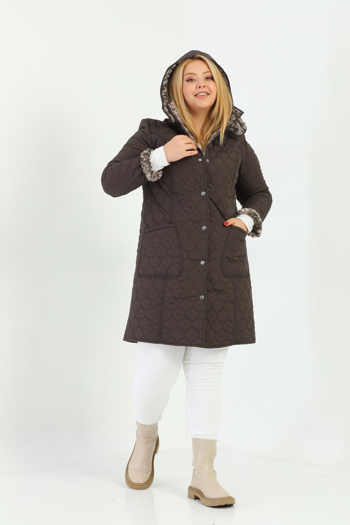 TUTveAL Collection Women s Long Quilted Mink Coat with Soft Fur