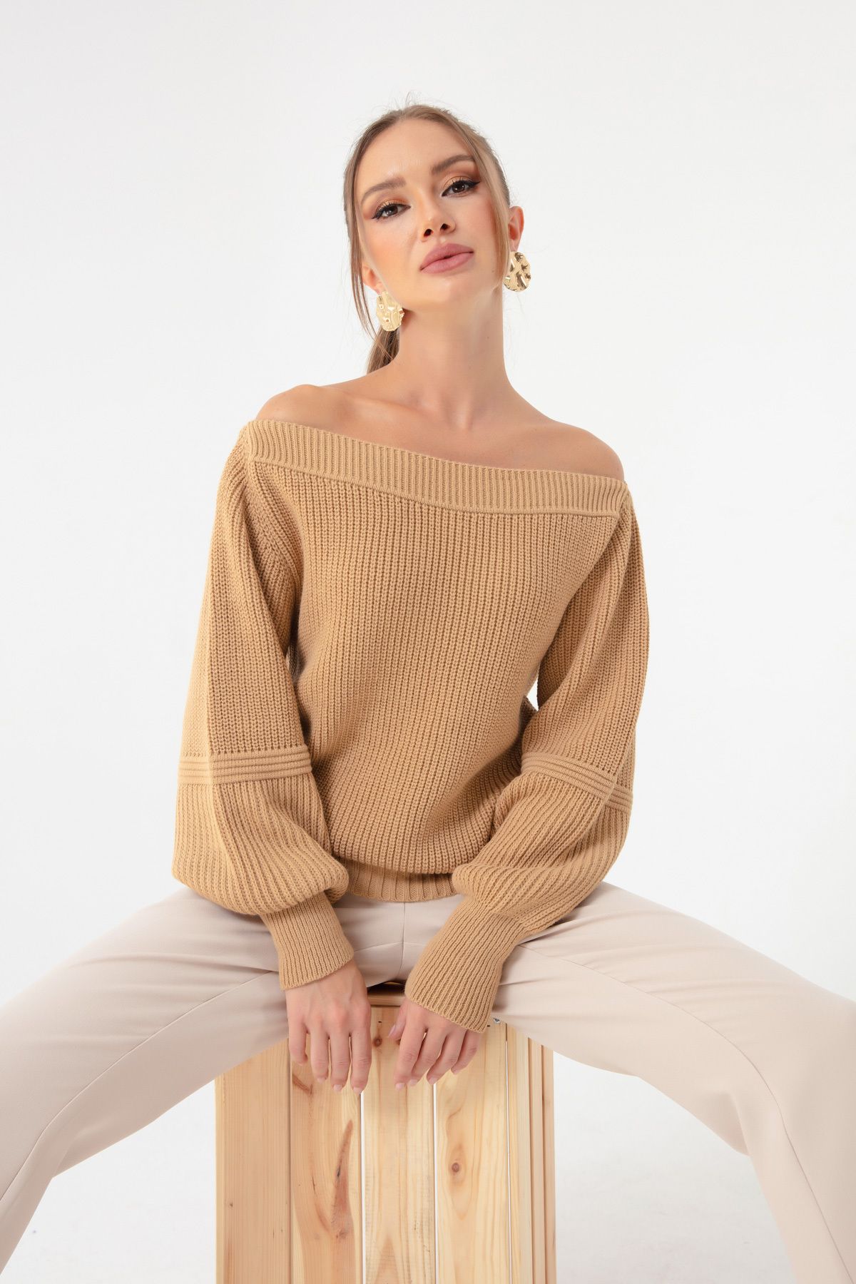 Lafaba Women s Tan Boat Neck Sweater Trendyol