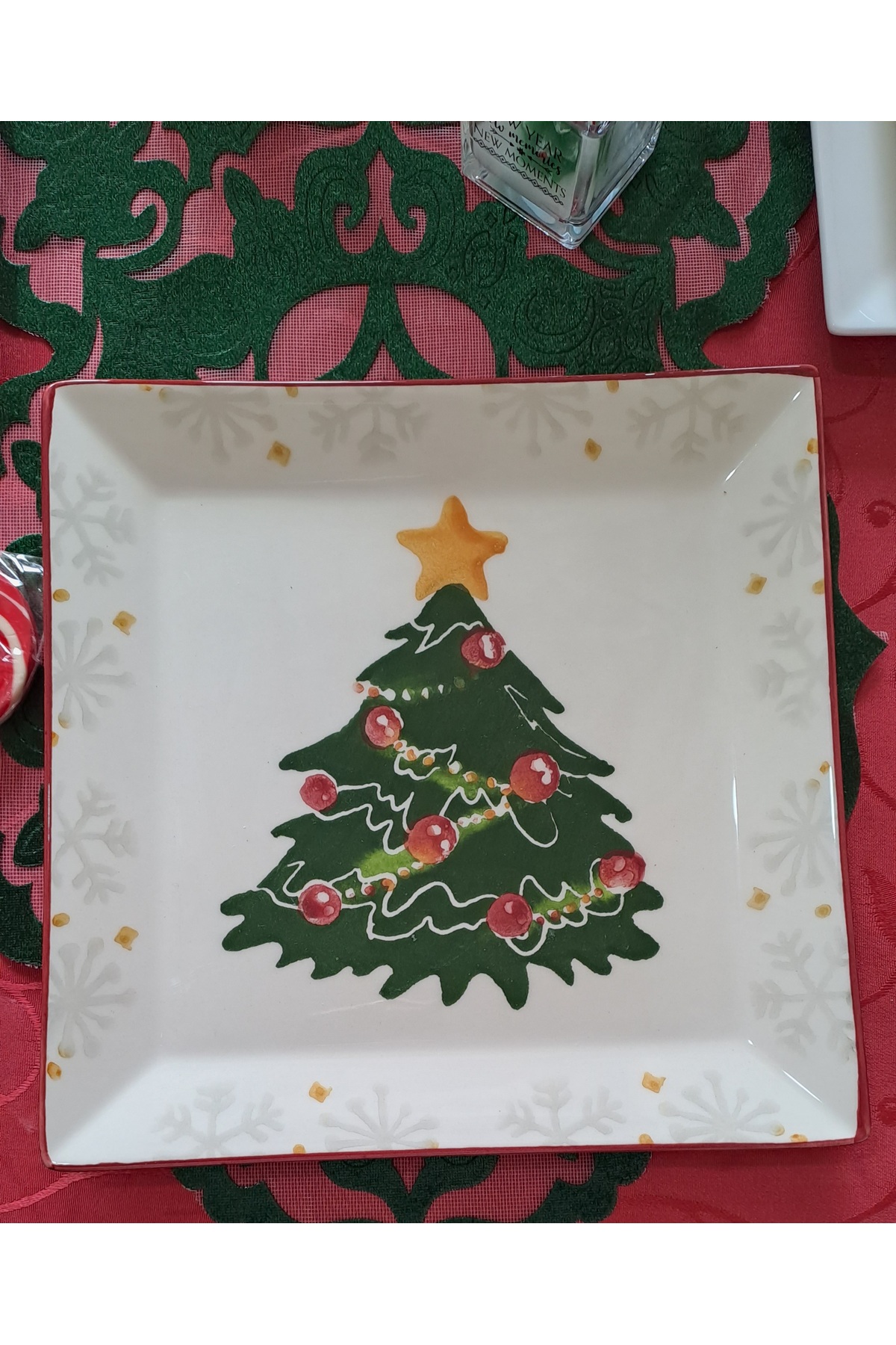 Yılbaşı ağacı figürlü 2 adet kare tabak yeni yıl dekoratif sunum tabağı kırmızı yeşil hediyelik TYCO6EG1PN169890831510131 - 
